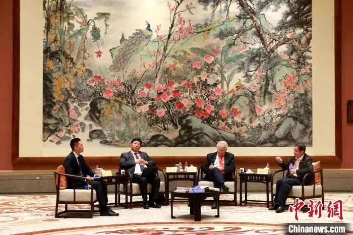 9月27日，尼山世界文明論壇在曲阜舉行，圖為該論壇的“高端訪談”活動。　梁犇 攝