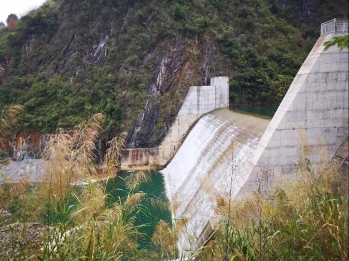 2021年12月7日，督察組現(xiàn)場(chǎng)督察發(fā)現(xiàn)，未取得相關(guān)手續(xù)的上立亭電站主體工程已完成建設(shè)
