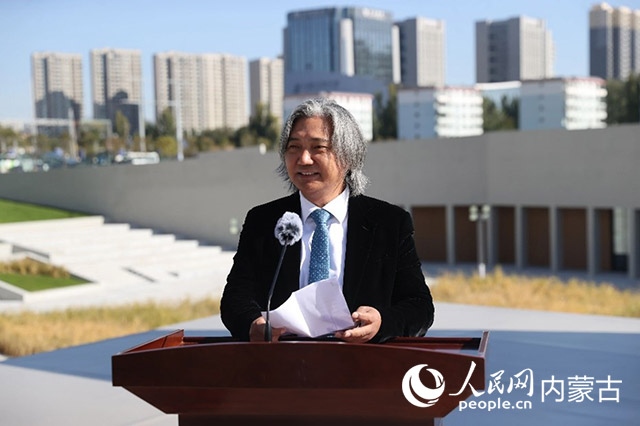 全國政協(xié)副秘書長、民盟中央專職副主席、中國美術館館長、中國城市雕塑家協(xié)會主席吳為山開幕致辭。王劭凱攝