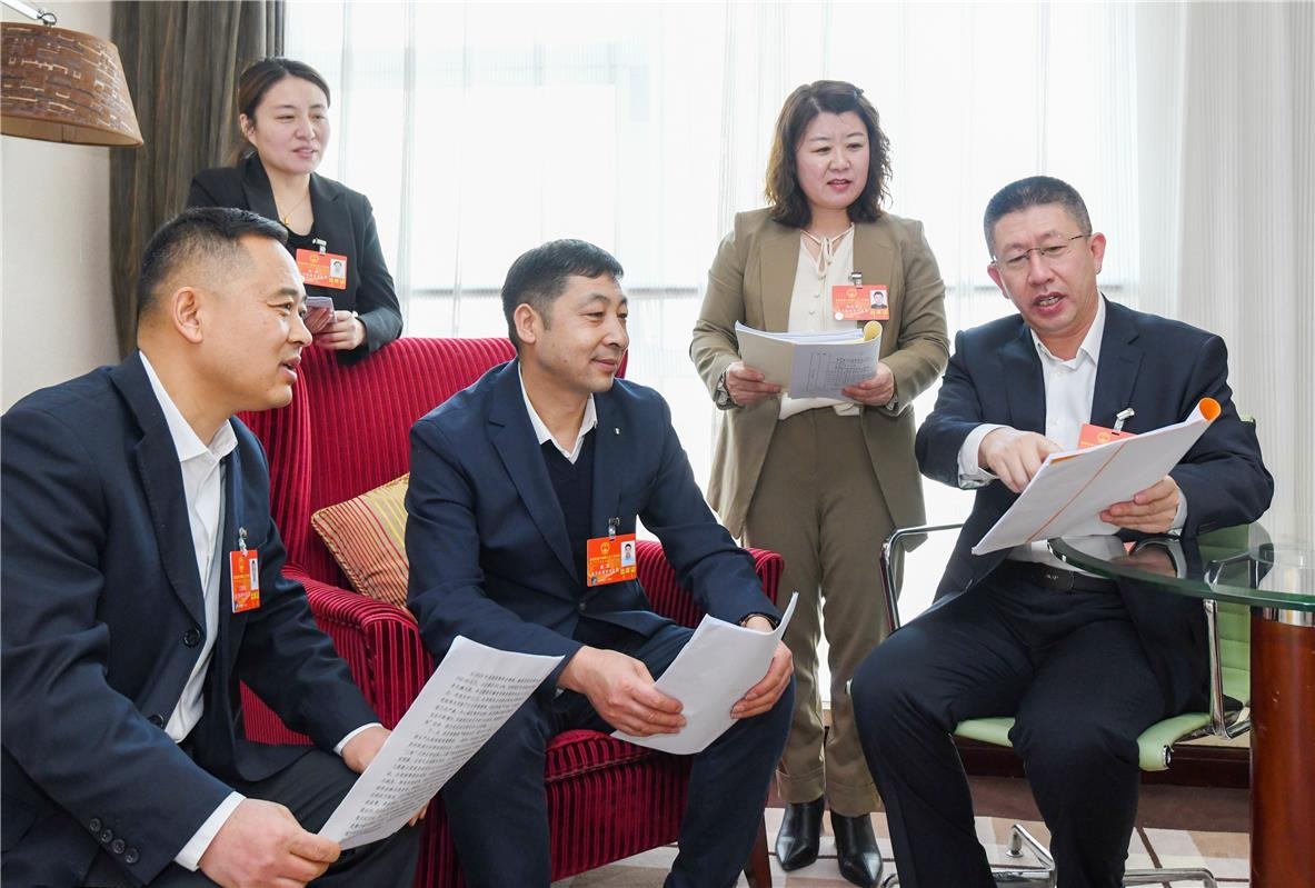 奮進2024｜代表來了！自治區(qū)十四屆人大二次會議召開在即