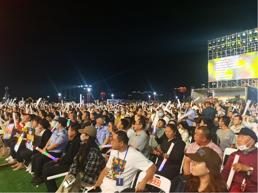 “如七而遇 相思烏?！边@場(chǎng)七夕主題音樂(lè)會(huì)甜出圈665.png