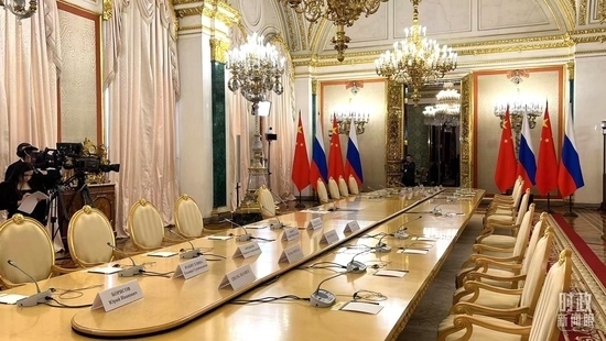 △習(xí)主席和普京總統(tǒng)舉行小范圍會(huì)談的會(huì)場。（總臺(tái)央視記者程鋮拍攝）