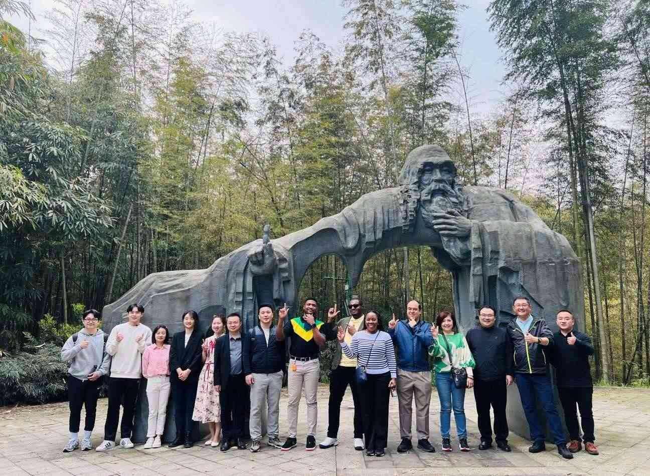 Guizhou Echo | 這一波，貴州又圈“國際粉”了