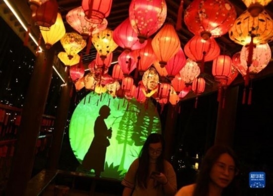 浙江新昌：夜經(jīng)濟(jì)拉動旅游業(yè)發(fā)展