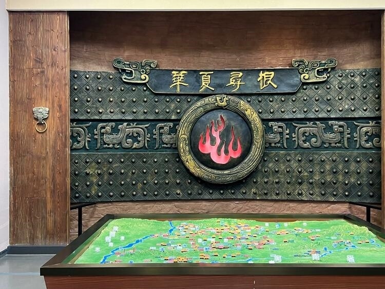 鑒往知來，跟著總書記學(xué)歷史丨走進(jìn)一座博物館，尋根五千年中華文明