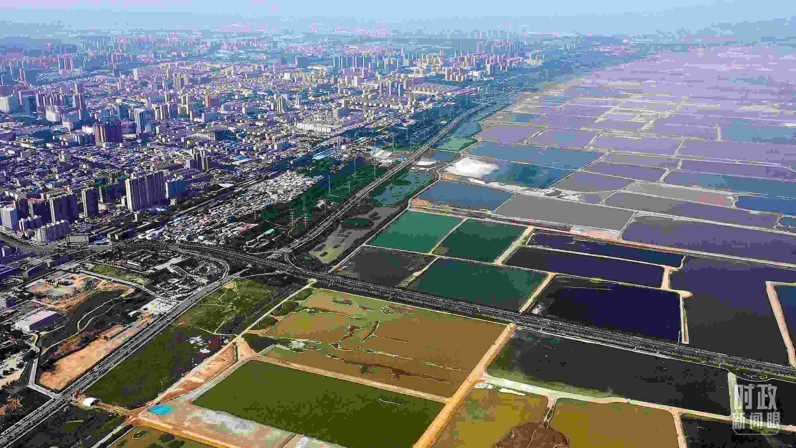 △俯瞰山西運(yùn)城。（總臺(tái)記者裴大偉、康曉宇拍攝）