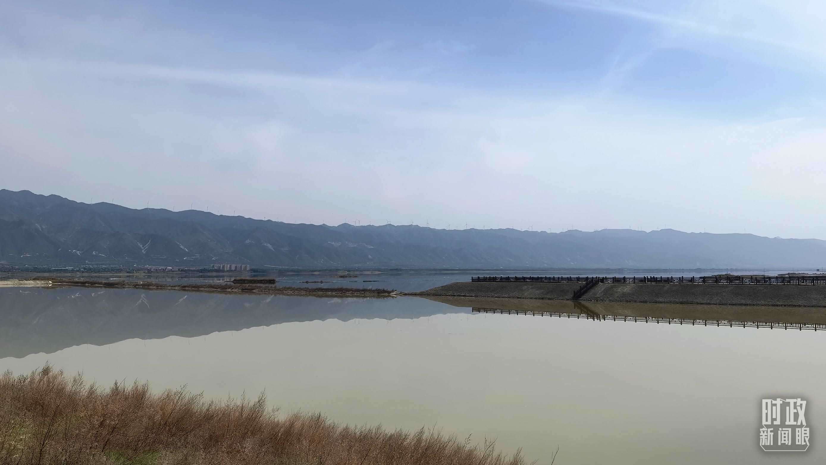 △運(yùn)城鹽湖。（總臺(tái)央視記者馬亞陽拍攝）