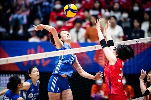 王媛媛扣球。圖片來源：國際排聯(lián)
