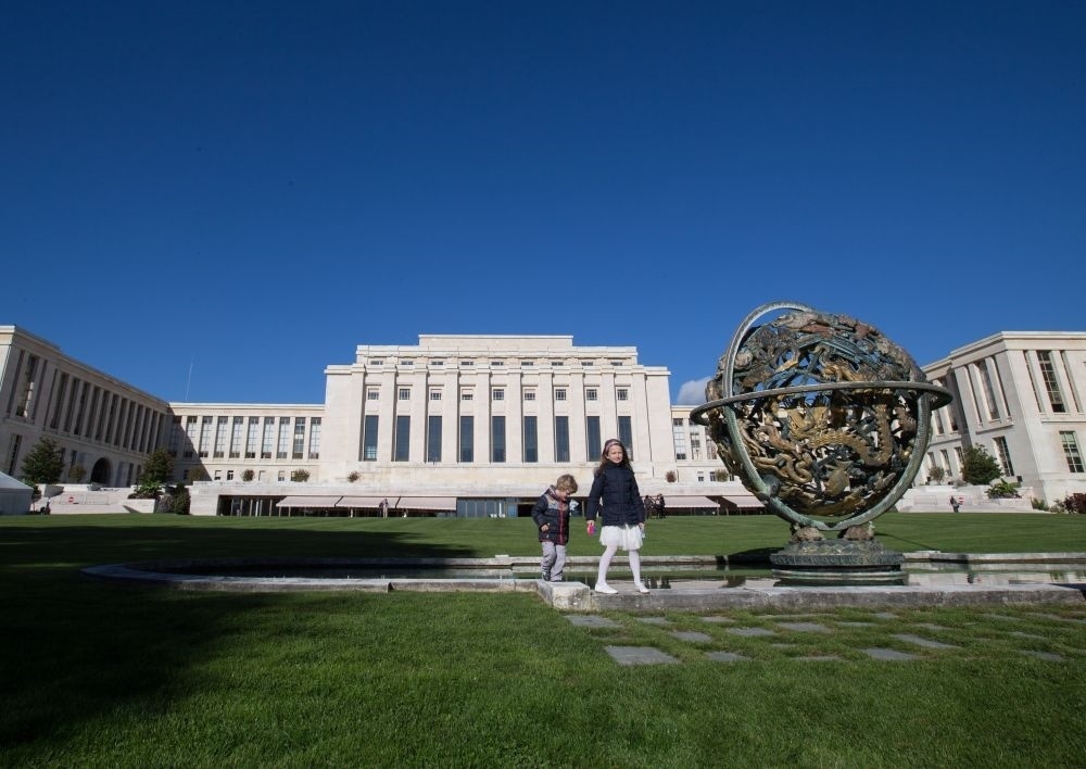 這是在瑞士日內(nèi)瓦拍攝的聯(lián)合國(guó)萬(wàn)國(guó)宮外景（2017年10月7日攝）。新華社記者 徐金泉 攝