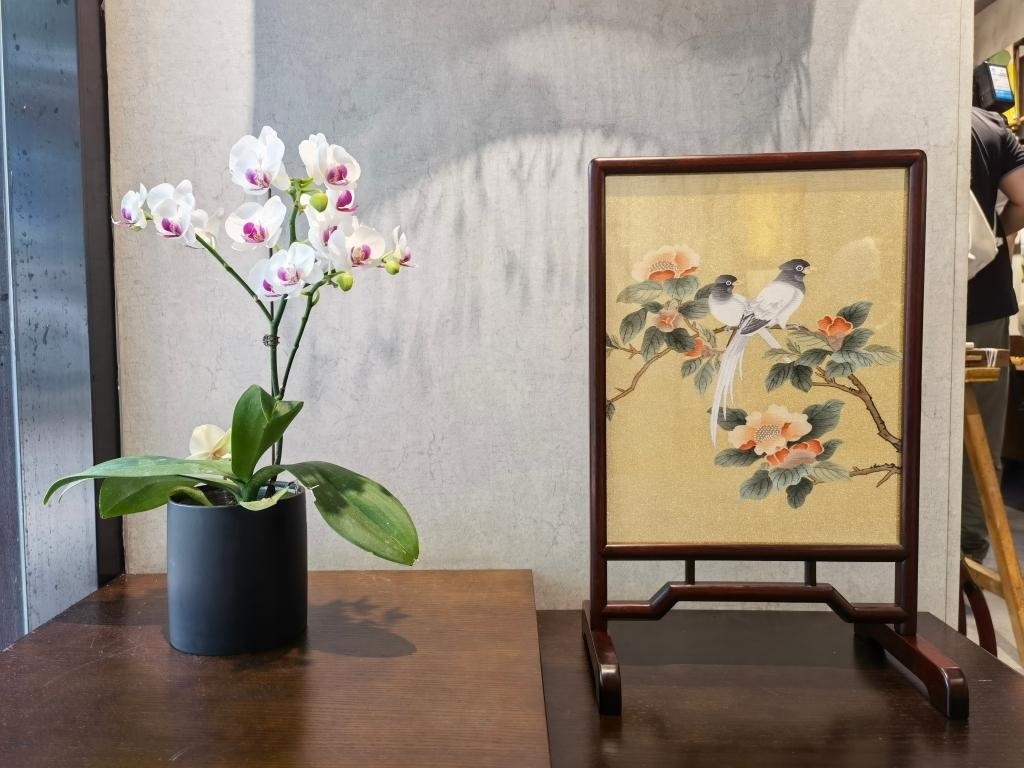 平江路上蘇繡工作室一角。新華社記者 楊依軍 攝