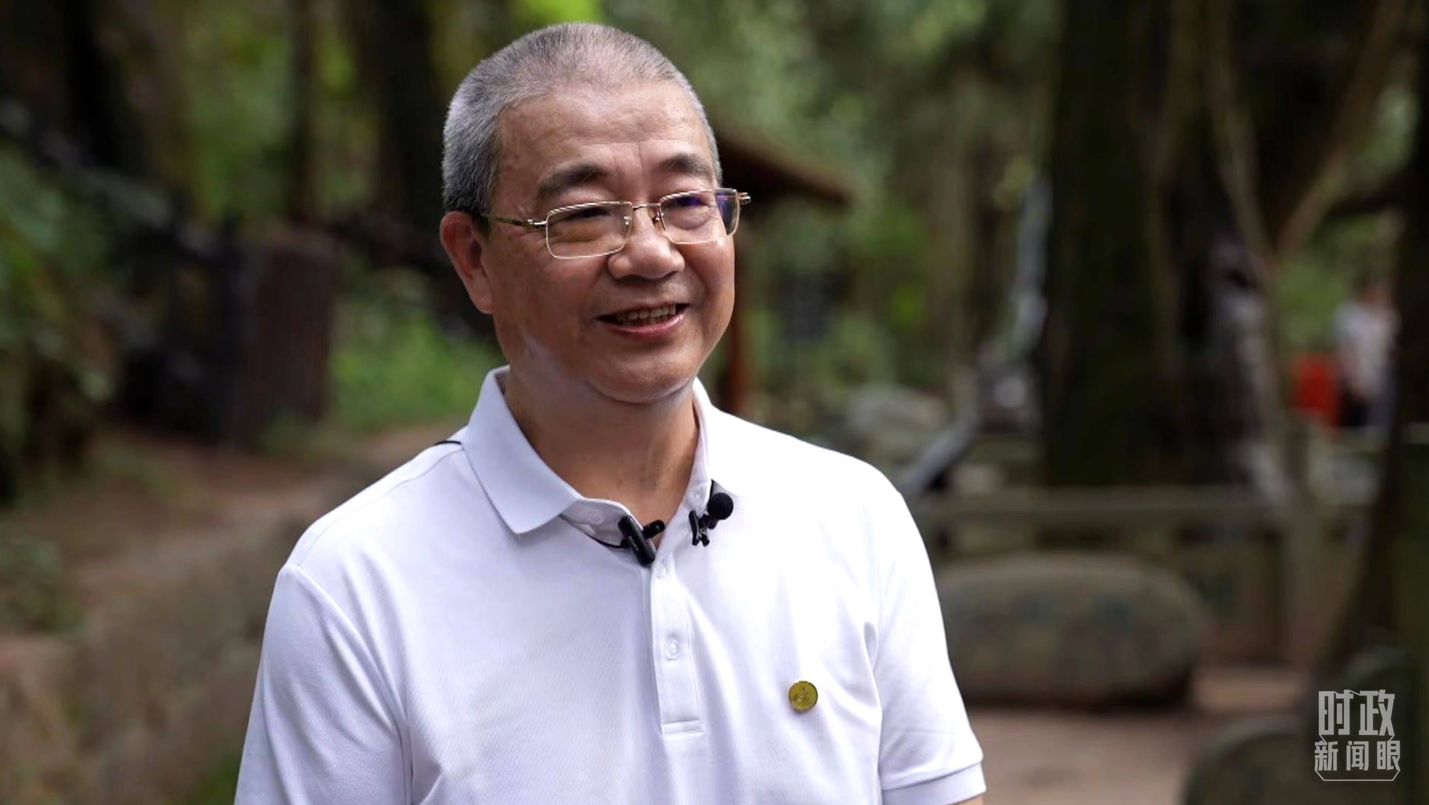 △廣元蜀道文化研究會蔡東洲教授。（總臺央視記者賈林拍攝）