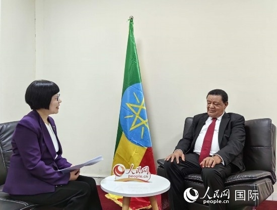 穆拉圖·特肖梅接受人民網(wǎng)記者唐維紅采訪。人民網(wǎng)記者 陳星星攝