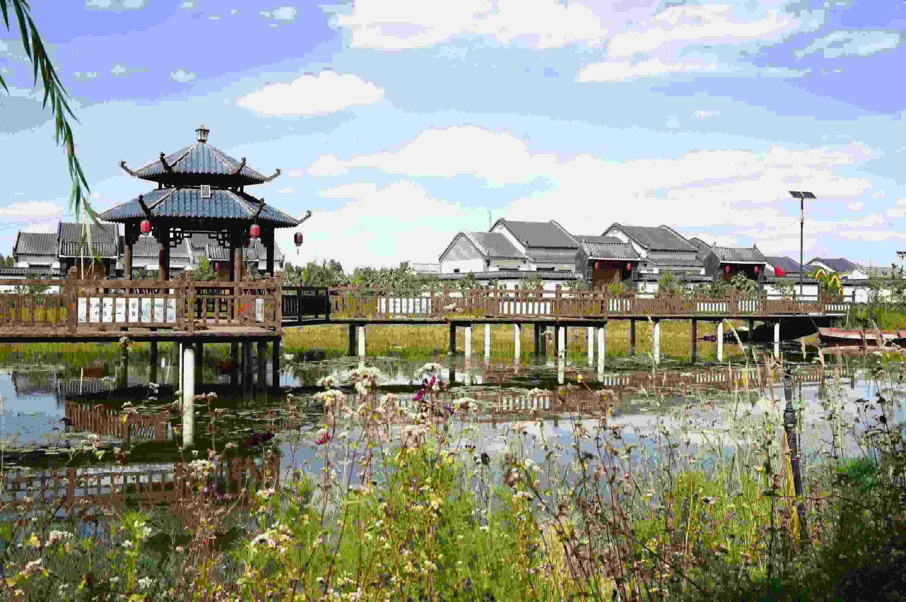 黃家堡村，筑夢新居。張文博攝