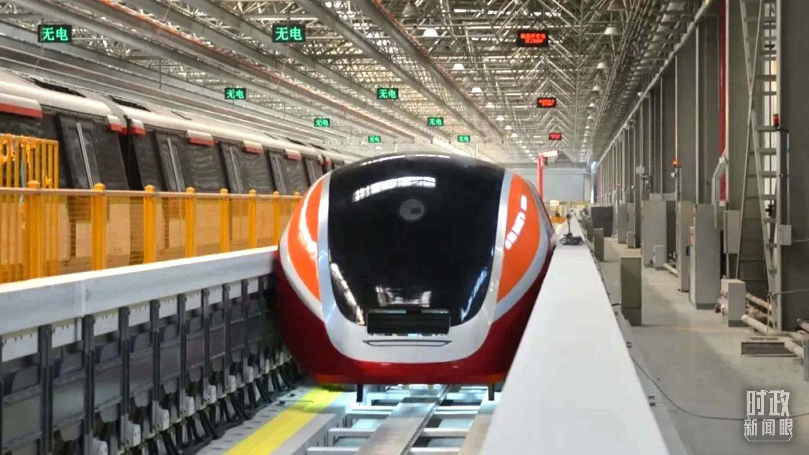 △3月31日，由中國中車自主研制的國內(nèi)首套高溫超導(dǎo)電動懸浮全要素試驗(yàn)系統(tǒng)完成首次懸浮運(yùn)行。（圖/中車齊齊哈爾車輛有限公司）