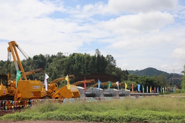 川氣東送二線天然氣管道工程施工現(xiàn)場。受訪者供圖