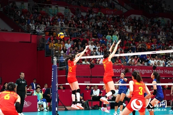 比賽現(xiàn)場(chǎng)。人民網(wǎng)記者 胡雪蓉?cái)z