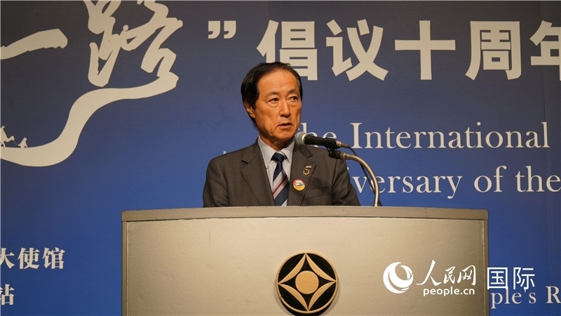 日本經(jīng)團(tuán)聯(lián)副會(huì)長(zhǎng)佐藤康博發(fā)言。人民網(wǎng) 蔣曉辰攝