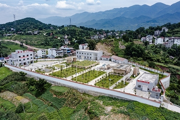 建成后的西沱鎮(zhèn)水廠。受訪者供圖