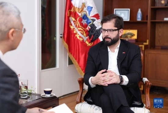 10月17日，智利總統(tǒng)博里奇在北京接受新華社記者專訪。新華社記者 呂帥 攝