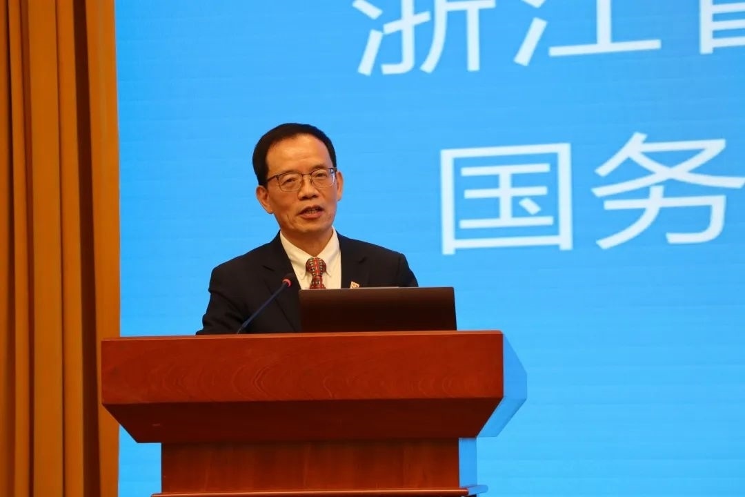 浙江省區(qū)域國別與國際傳播研究智庫聯(lián)盟首席專家、浙江師范大學(xué)非洲區(qū)域國別學(xué)學(xué)部學(xué)術(shù)委員會常務(wù)副主任劉鴻武致辭。主辦方供圖
