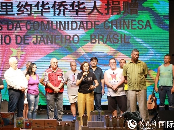 捐贈活動中方發(fā)起人之一的孫特英女士在捐贈活動中致辭。人民網(wǎng)記者 陳海琪攝