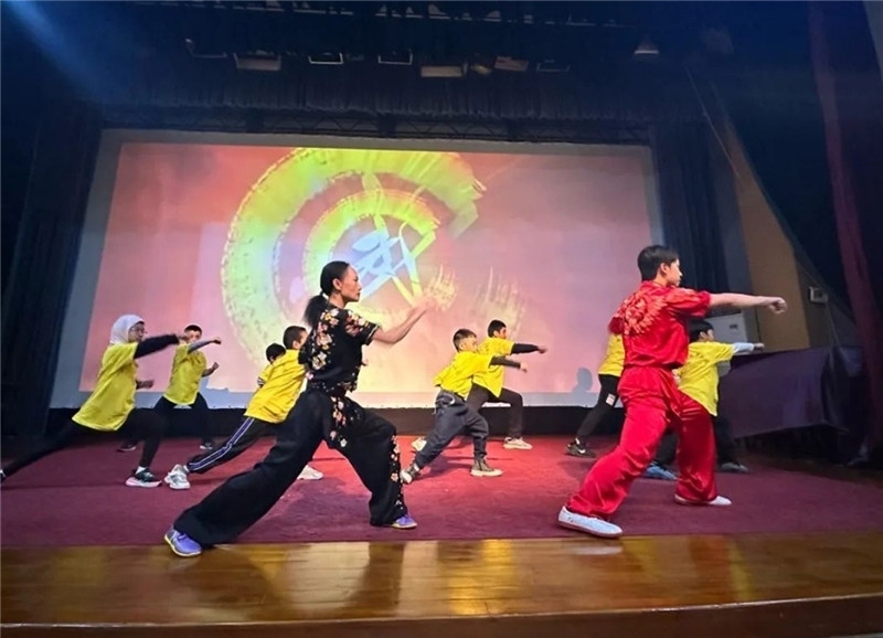 圖為2023“中華文化大樂園—埃及開羅營”閉幕式活動現(xiàn)場。主辦方供圖