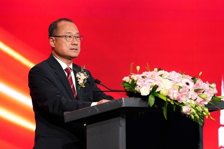 第十四屆全國政協(xié)常委、香港中華總商會會長蔡冠深致辭。阿聯(lián)酋中華工商總會供圖