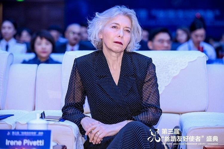 伊雷妮·皮韋蒂參加第三屆“絲路友好使者”盛典頒獎活動。主辦方供圖