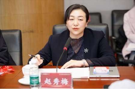 人民網(wǎng)輿情數(shù)據(jù)中心主任、人民在線總經(jīng)理趙秀梅發(fā)言