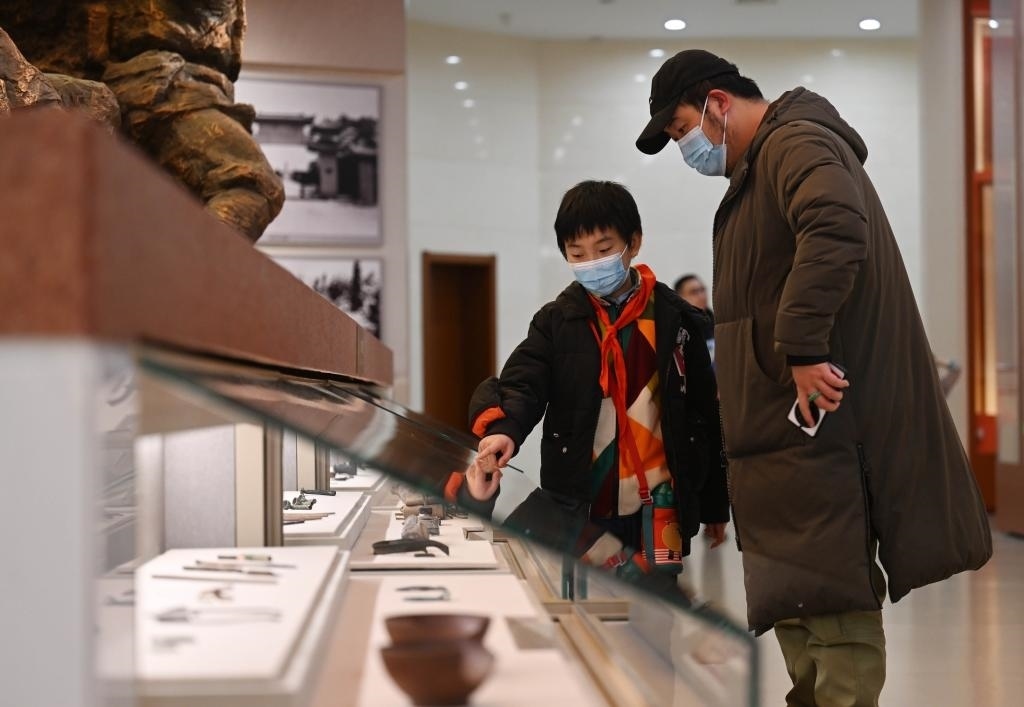 2024年1月29日，市民在平津戰(zhàn)役紀(jì)念館參觀。