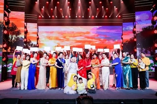 國(guó)家老年大學(xué)教學(xué)成果展演暨2024年春節(jié)特別節(jié)目。國(guó)家開(kāi)放大學(xué)供圖