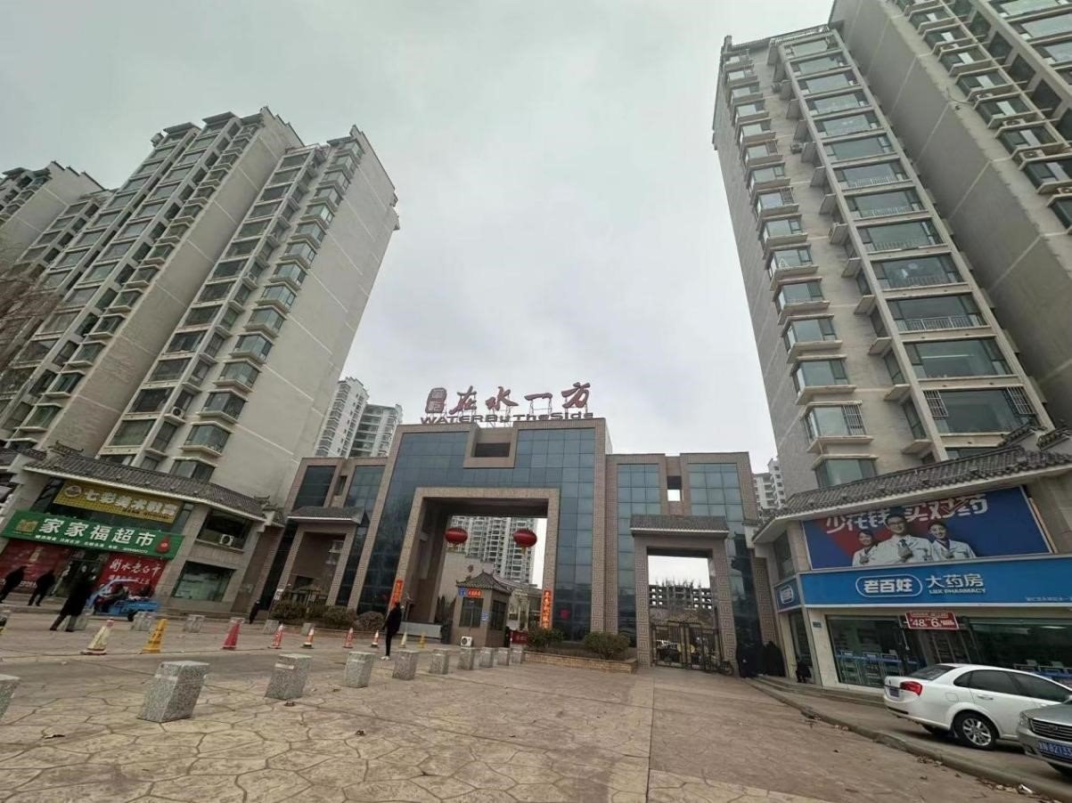 甘肅省永靖縣“在水一方”小區(qū)。人民網(wǎng)記者 馬昌攝