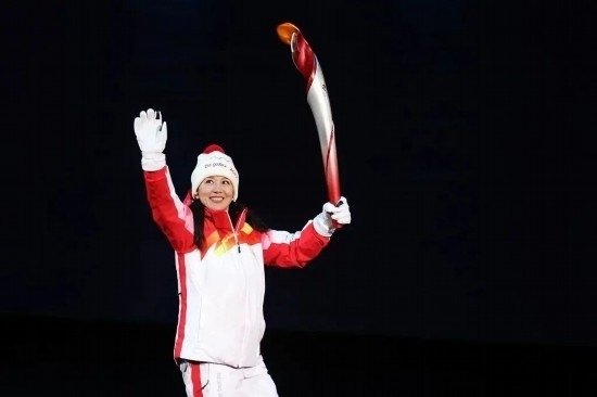 楊揚(yáng)擔(dān)任北京冬奧會(huì)開幕式主火炬手。