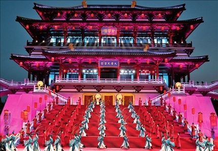 2023年5月18日至19日，中國(guó)—中亞峰會(huì)在陜西省西安市舉行。圖為中國(guó)—中亞峰會(huì)歡迎儀式現(xiàn)場(chǎng)（2023年5月18日攝）。申宏攝/本刊