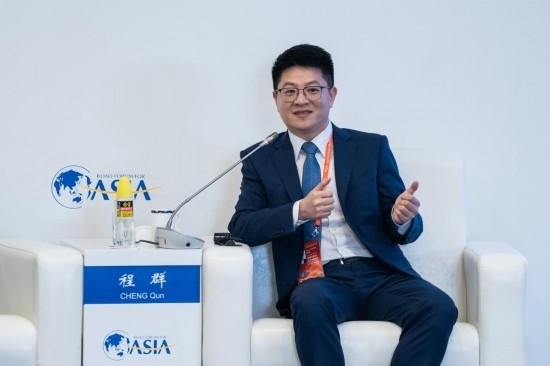 3月27日，猿輔導(dǎo)集團(tuán)副總裁、人工智能研究院院長程群在分論壇上發(fā)言。新華社記者 曹夢瑤 攝