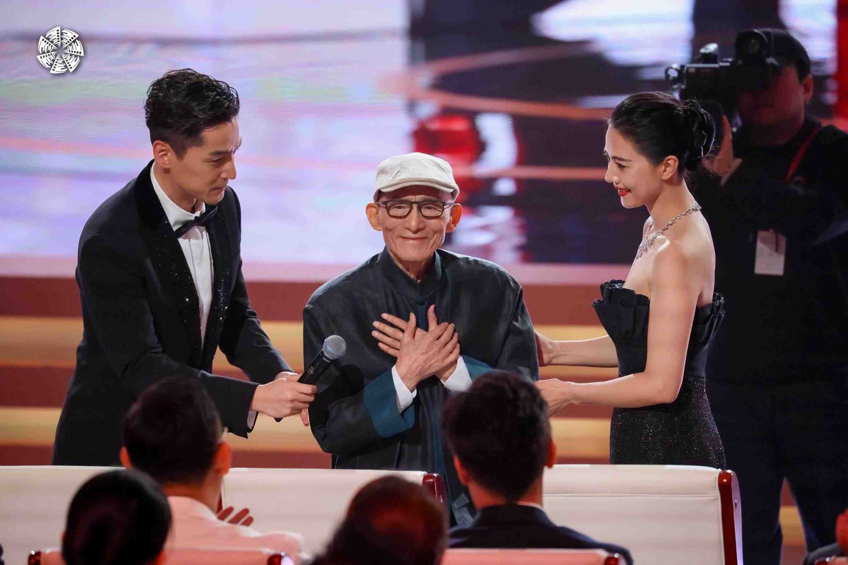 從左到右依次為演員胡歌，演員游本昌，演員高圓圓。主辦方供圖