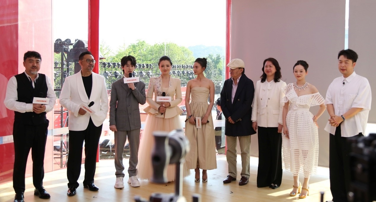 “品牌助力電影”公益直播活動現(xiàn)場。主辦方供圖