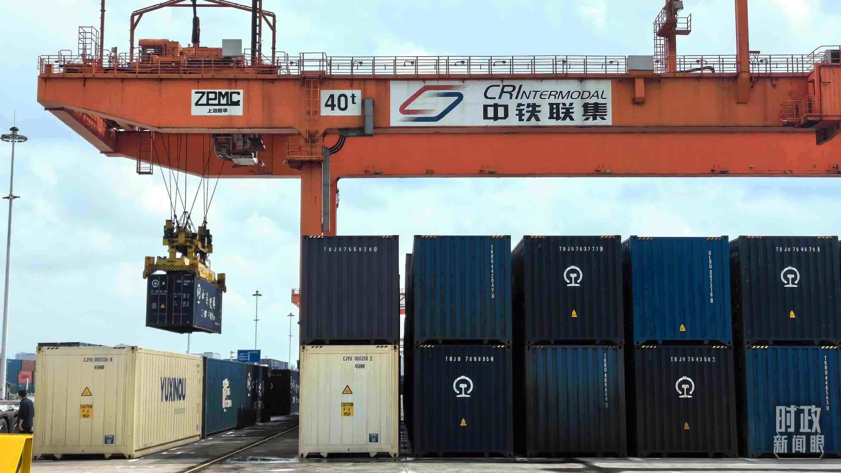 △重慶國際物流樞紐園區(qū)。（總臺央視記者趙化拍攝）