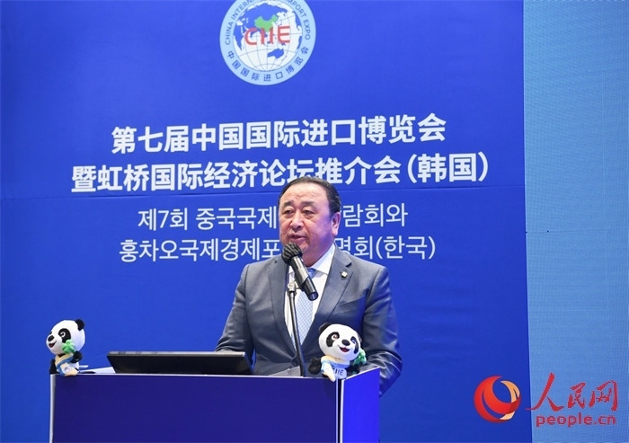 中國國際進(jìn)口博覽局黨委書記、副局長孫成海致辭。 人民網(wǎng) 程安康攝