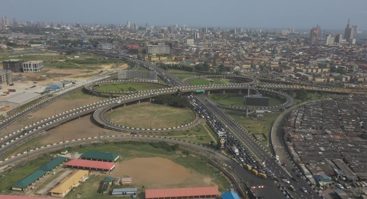 新修復的尼日利亞拉各斯三號橋鳥瞰圖。中國土木尼日利亞有限公司供圖