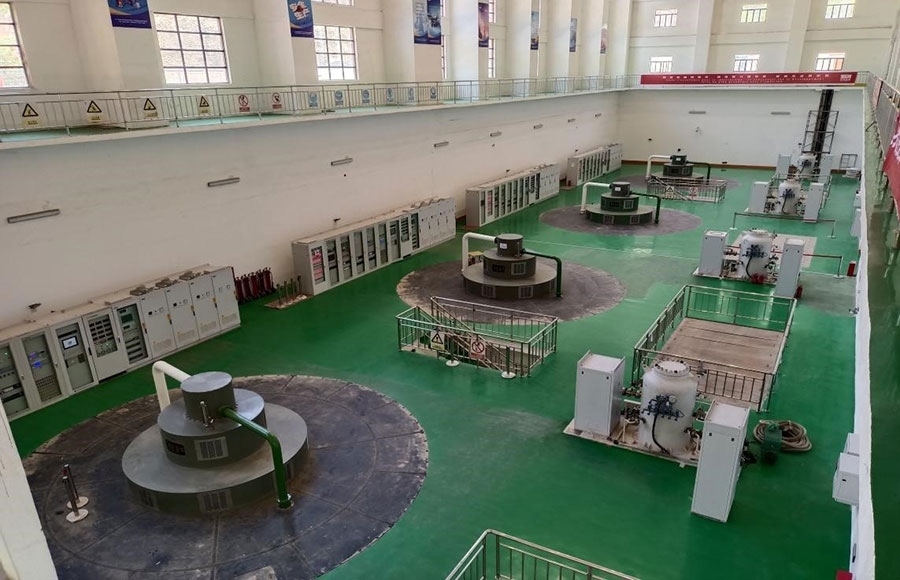  剛果（金）布桑加水電站四臺(tái)發(fā)電機(jī)組。中鐵資源集團(tuán)供圖