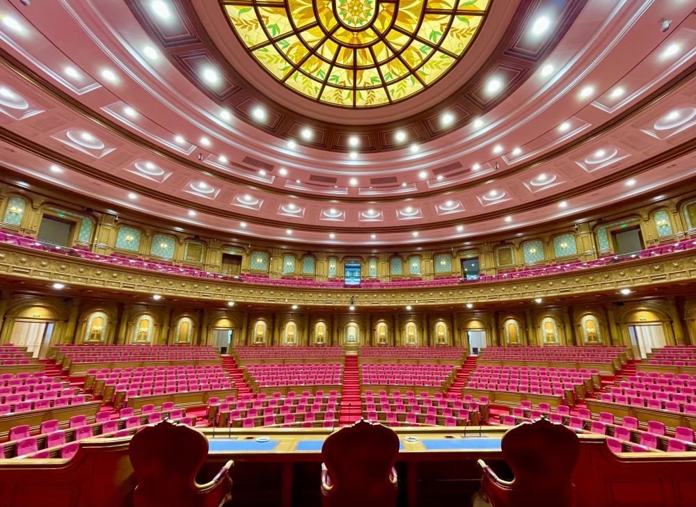 這是在杜尚別拍攝的塔吉克斯坦議會(huì)大樓內(nèi)景。