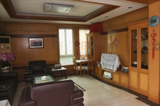 圖為魏來法家的客廳。