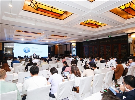 7月11日，由華陽(yáng)海洋研究中心、中國(guó)南海研究院、中國(guó)國(guó)際法學(xué)會(huì)聯(lián)合撰寫(xiě)的《南海仲裁案裁決再批駁》報(bào)告在北京發(fā)布。華陽(yáng)海洋研究中心供圖