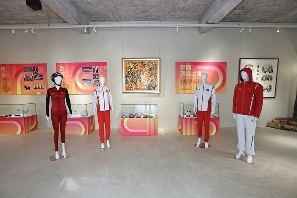 “揚(yáng)帆起航 為巴黎喝彩”中國體育文化展展廳。 主辦方供圖