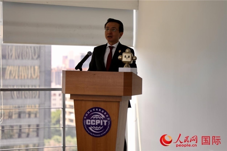 中國駐墨西哥大使張潤發(fā)表講話。人民網(wǎng) 埃內(nèi)斯托·多明戈斯攝