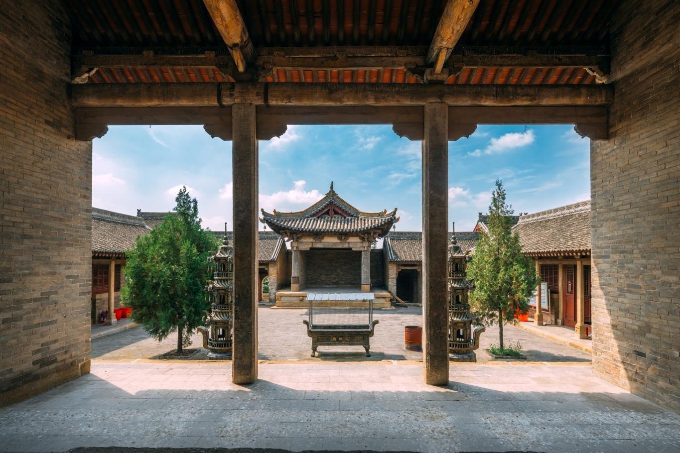 高平市王報(bào)村二郎廟金代戲臺(tái)。蘇唐詩攝