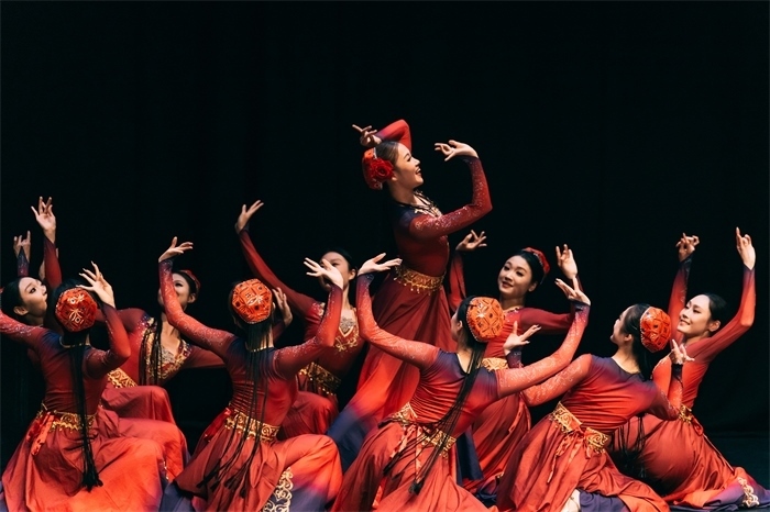 《長城魂》中的民族舞蹈表演。主辦方供圖