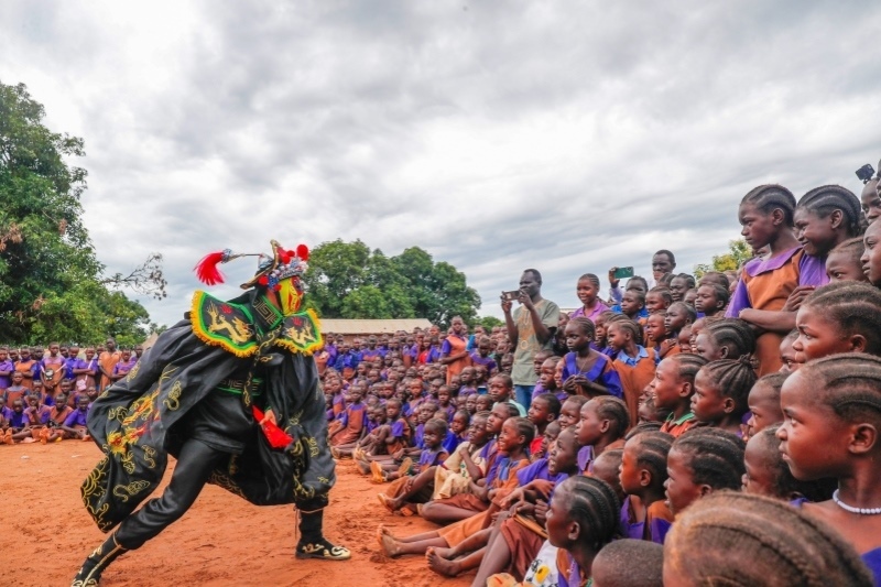傳統(tǒng)川劇變臉表演。王軍杰攝