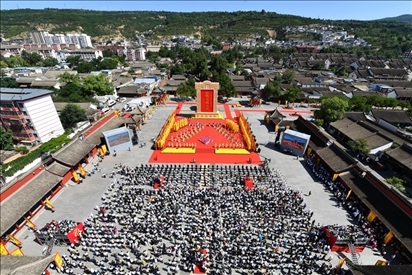 公祭伏羲大典現(xiàn)場。新華社發(fā)（周文濤 攝）